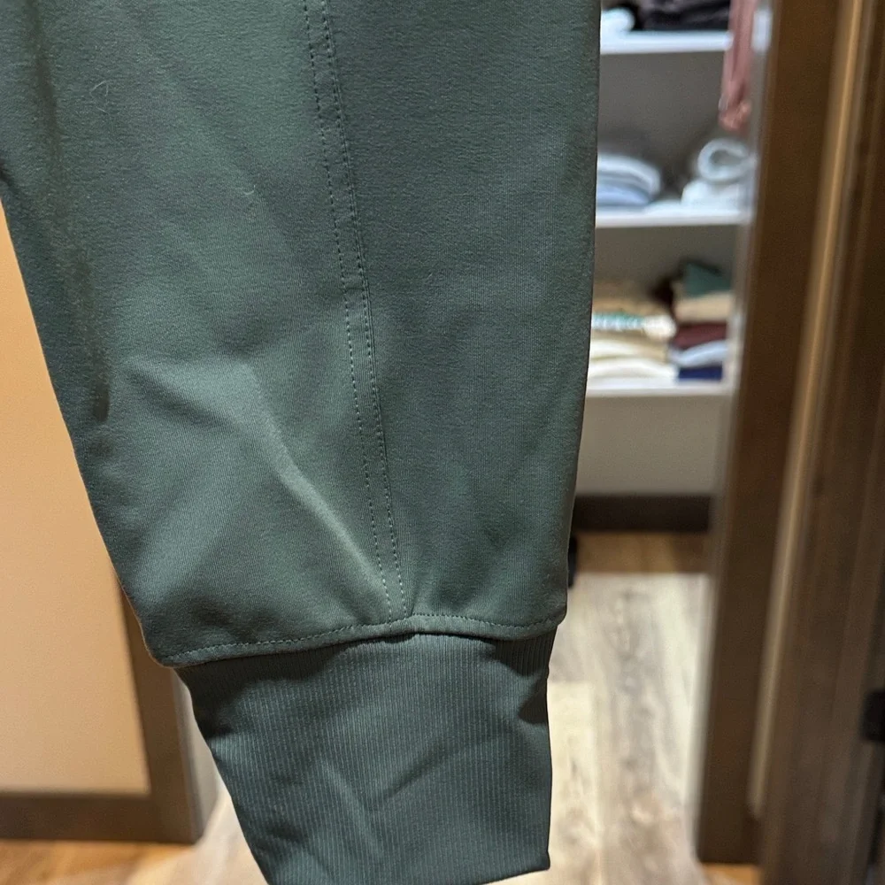 Athleta Olive Cargo Joggers - Picture 3 of 6